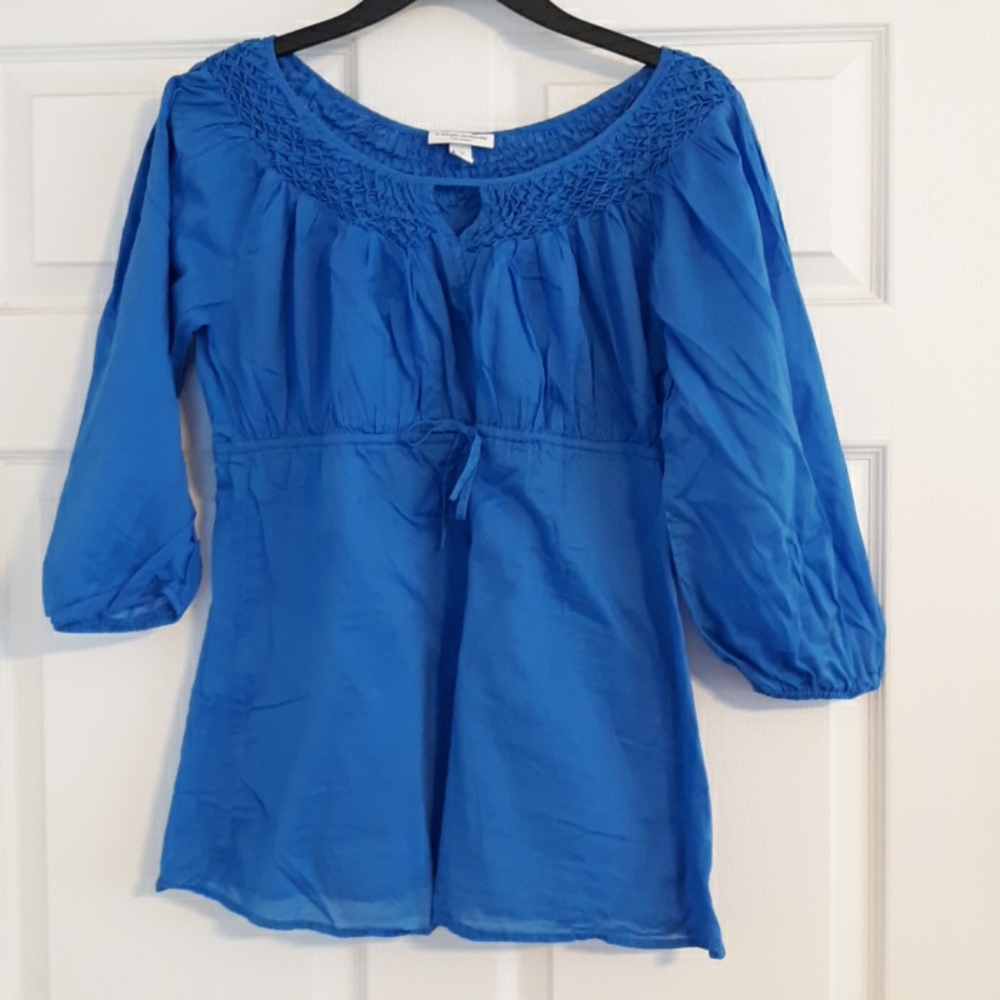 🎈#84Liz Lange maternity top. Size: Medium.